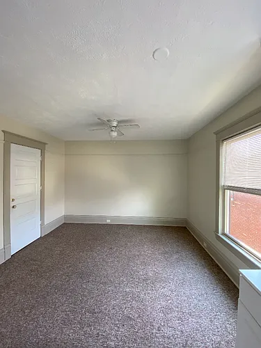 418 Waukazoo Ave #4 Photo 1