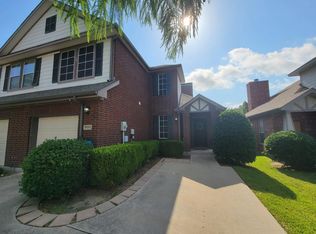 935 Spring Valley Plz, Richardson, TX 75080