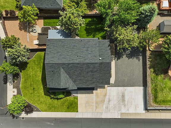 4th image of 2484 SW 39th St