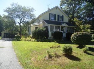 41 Fletcher Rd, Woburn, MA 01801