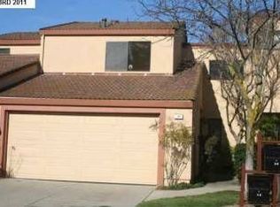 16 Amber Ct, Hercules, CA 94547