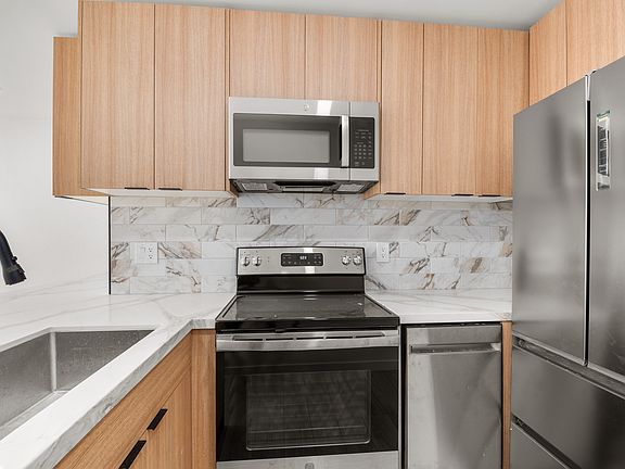 5th image of 3960 Idaho St APT 6