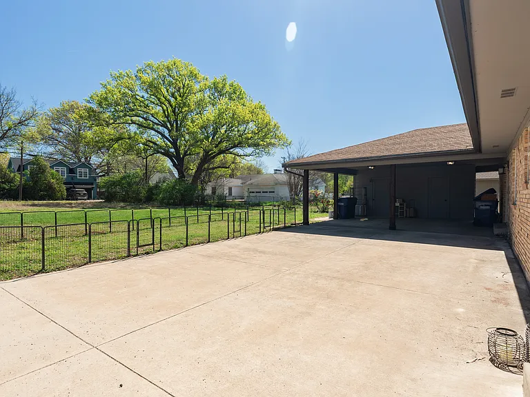 602 N Morris St #B — Photo 22