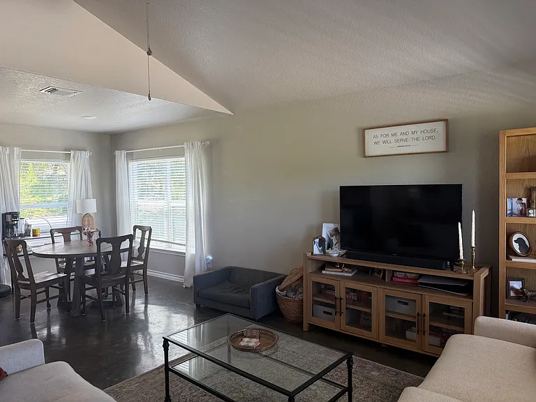3274 Contour Dr — Photo 12