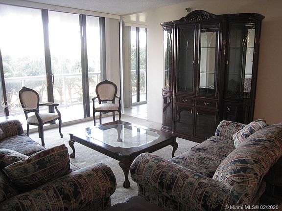 4th image of 3640 Yacht Club Dr APT 302
