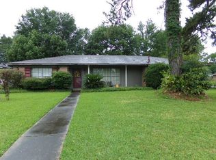 2325 Monterrey Dr, Orange, TX 77630