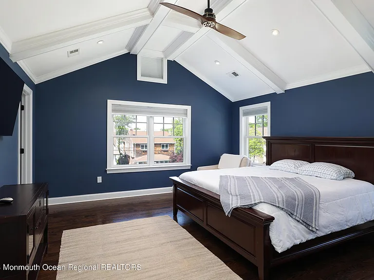 155 Osborne Ave — Photo 23