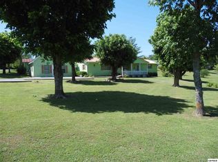 806 Hodges Ln, Sevierville, TN 37876