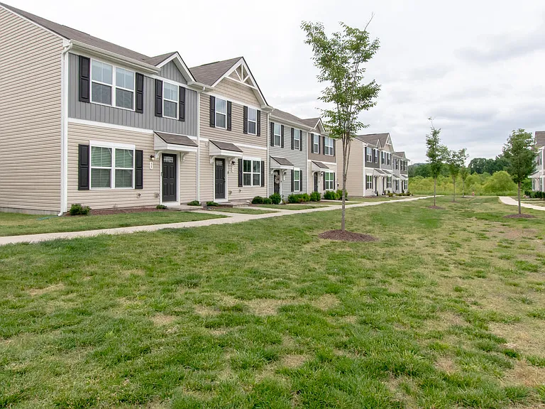Common-use grass area outside the front door
