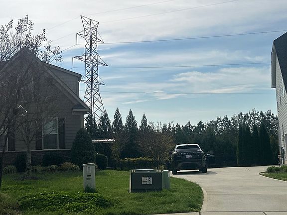 4th image of 1217 Rosecliff Dr