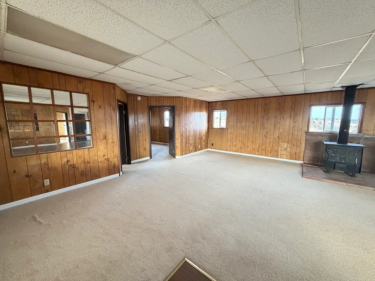 E Village Dr, Clements — Photo 2
