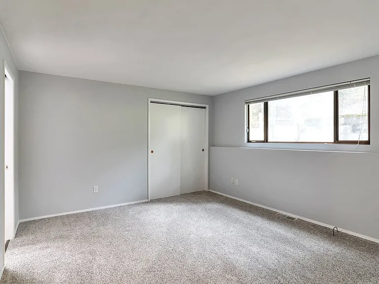 9606 241st Pl SW — Photo 7