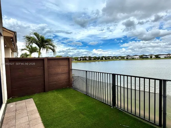 15981 NW 91st Ct, Miami Lakes, FL 33018