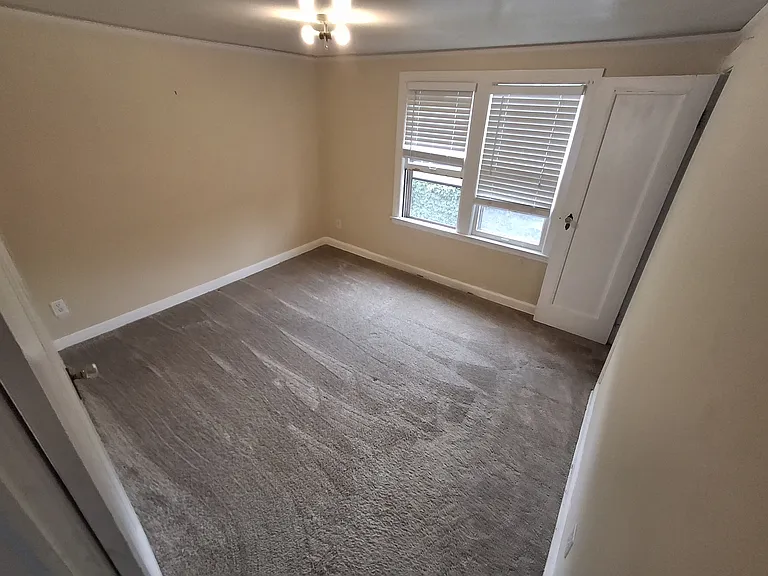 1424 Pinecrest Dr #1 — Photo 5