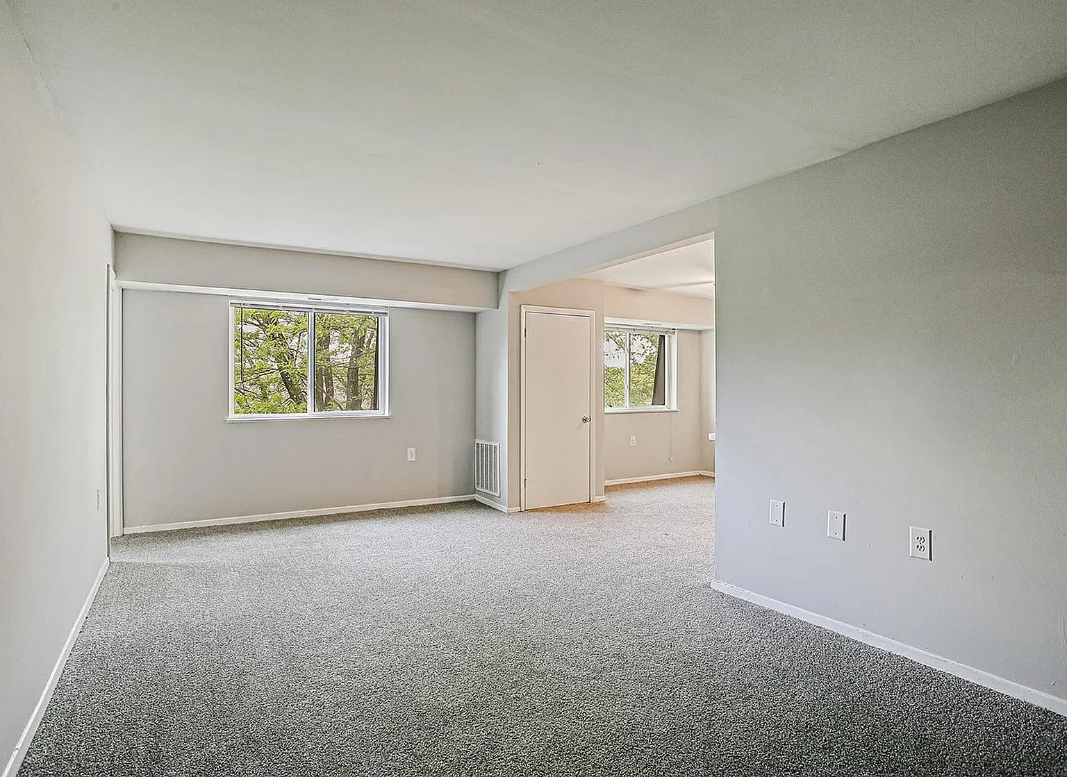 Meadow Creek Apartments — Photo 3