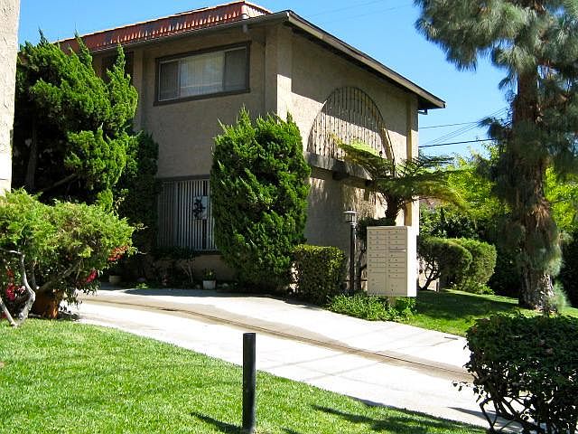 1st image of 125 Esperanza Ave