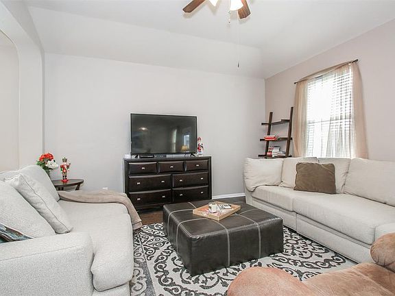 3rd image of 21562 Alexa Forest Dr