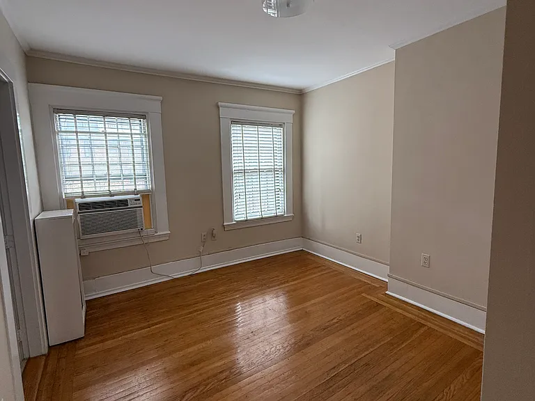 75 Charles St — Photo 3