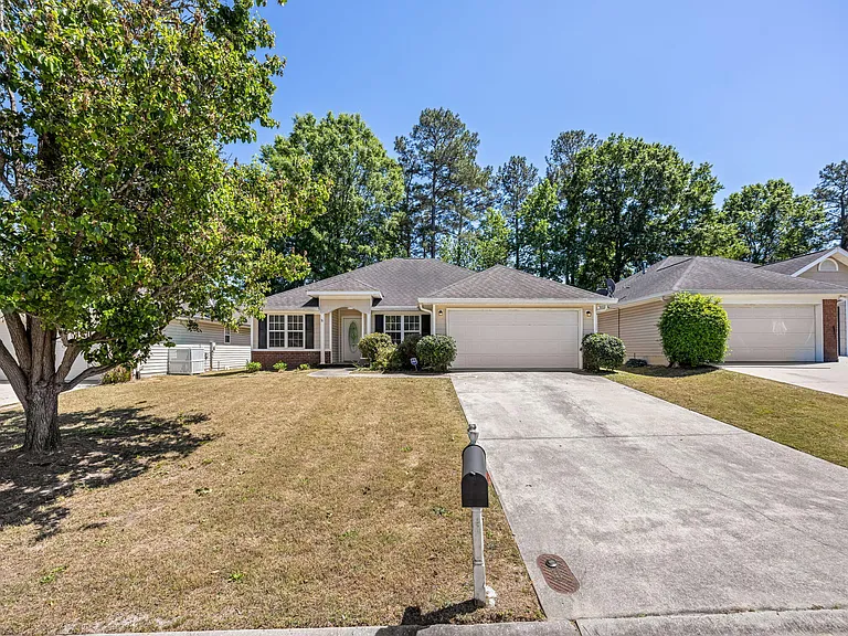 2056 Sylvan Lake Dr — Photo 8