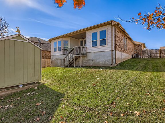 5th image of 2213 Sungate Dr