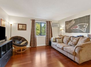 16 Juniper Rd UNIT 6, North Attleboro, MA 02760