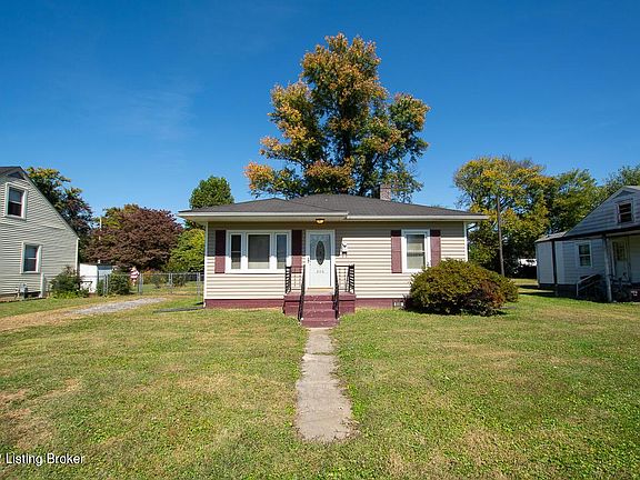 3rd image of 806 Johnson St