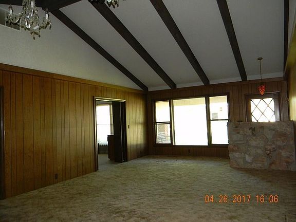 5th image of 518 N Peace Ave