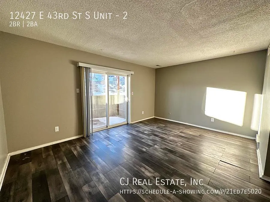Building Photo - 12427 E 43rd St S #2