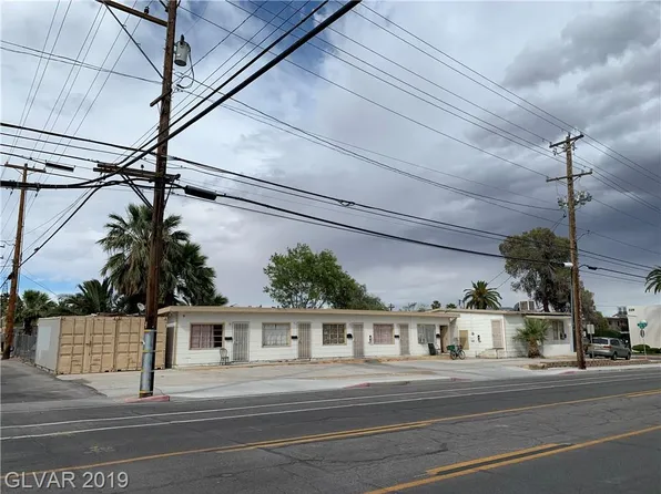 1011 E Bridger Ave, Las Vegas, NV 89101