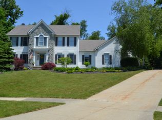 200 Woodhaven Ct, Aurora, OH 44202