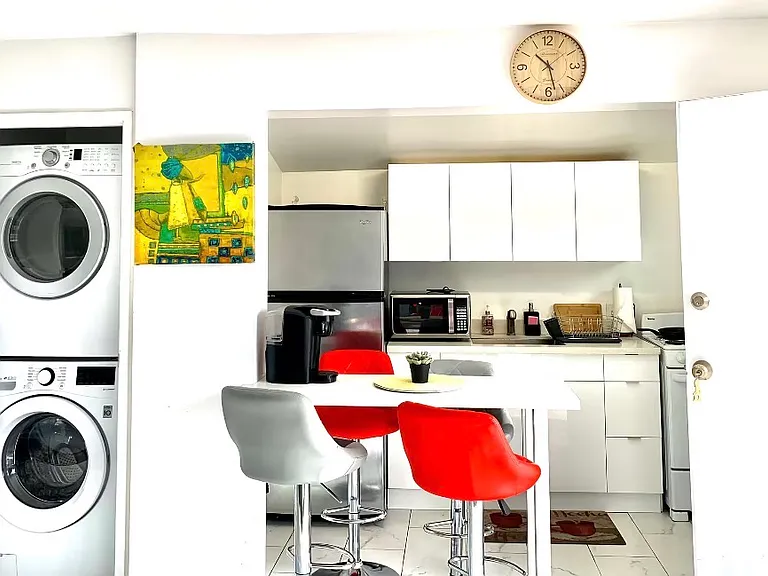1410 Commanche Dr #1 — Photo 3