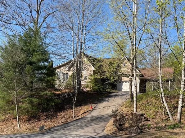 94 Dalya Rd, Swannanoa, NC 28778