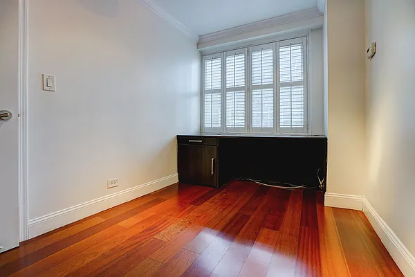 Rented by Realmart Realty LLC | media 28