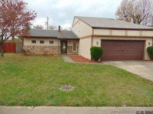 313 Mary Dr, New Albany, IN 47150
