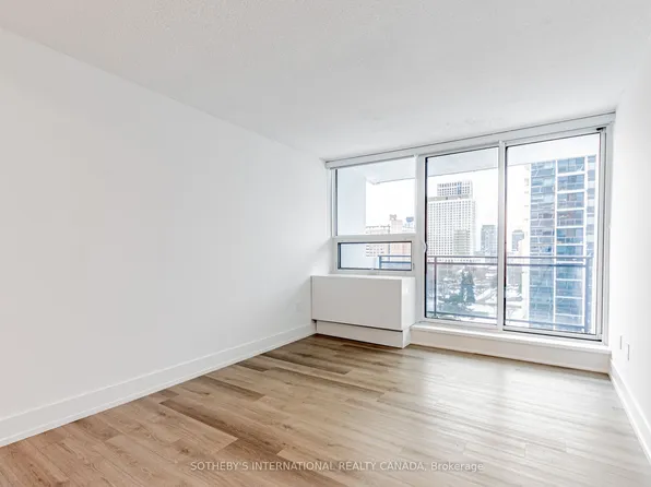 201 Sherbourne St, Toronto, ON