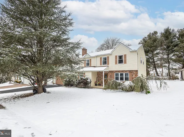 1848 Laurel Ave, Upper Chichester, PA 19061