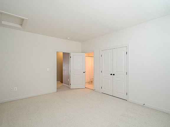 Bedroom W/Private Bath