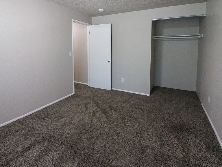 1543-1611 Salishan St SE — Photo 19