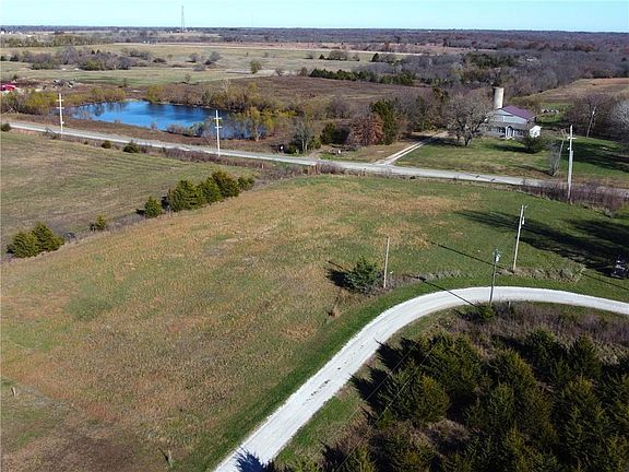 2nd image of 118-122 Bald Eagle Dr #126