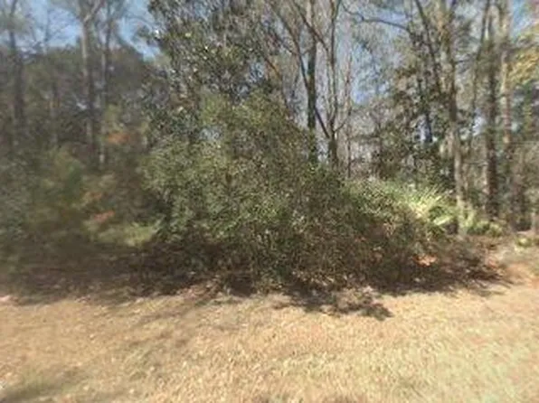 26 Longwood Dr, Okatie, SC 29909