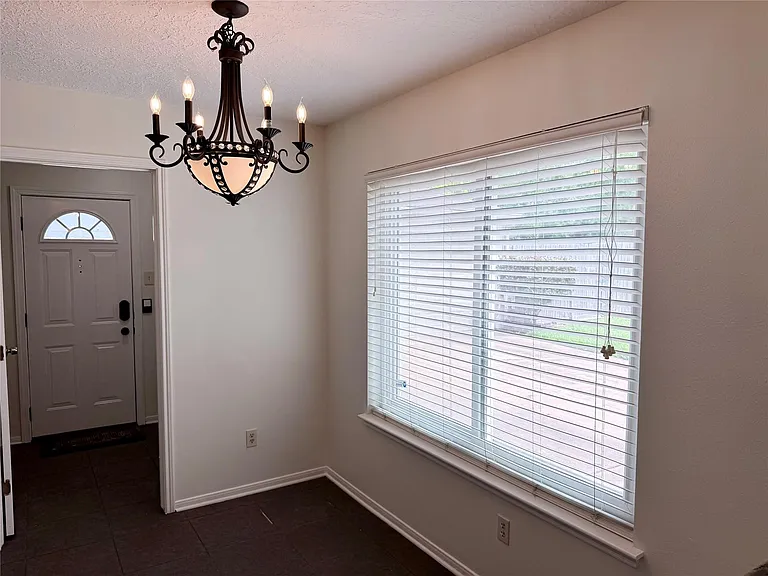2306 Rushbrook Dr — Photo 13