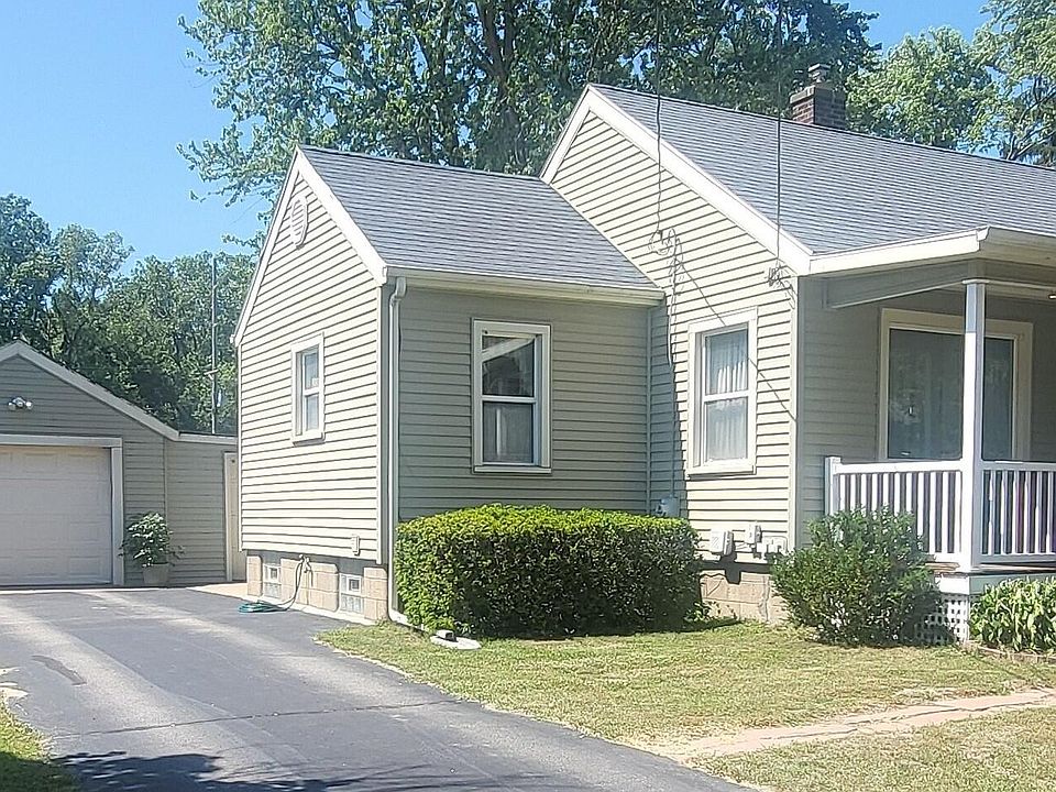 ♡FBHL♡ 14840 Marquette Rd, Lakeside, MI 49128 | MLS #25023246 | Zillow