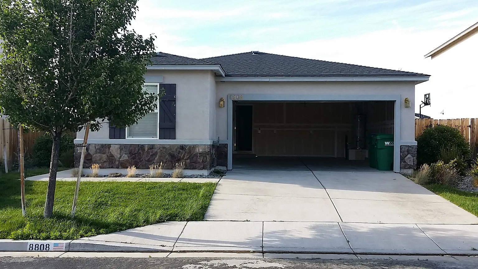 8808 Silverkist Dr photo 1