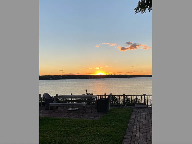 Three Mile Harbor Hog Creek Rd — Photo 15