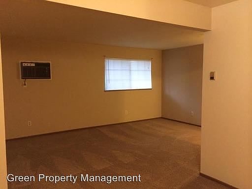 3rd image of 1018 Abbey Ct APT 9