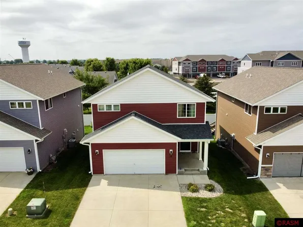 15 Benson Trl, North Mankato, MN 56003