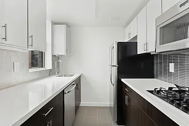 Rented by Hakimian Management