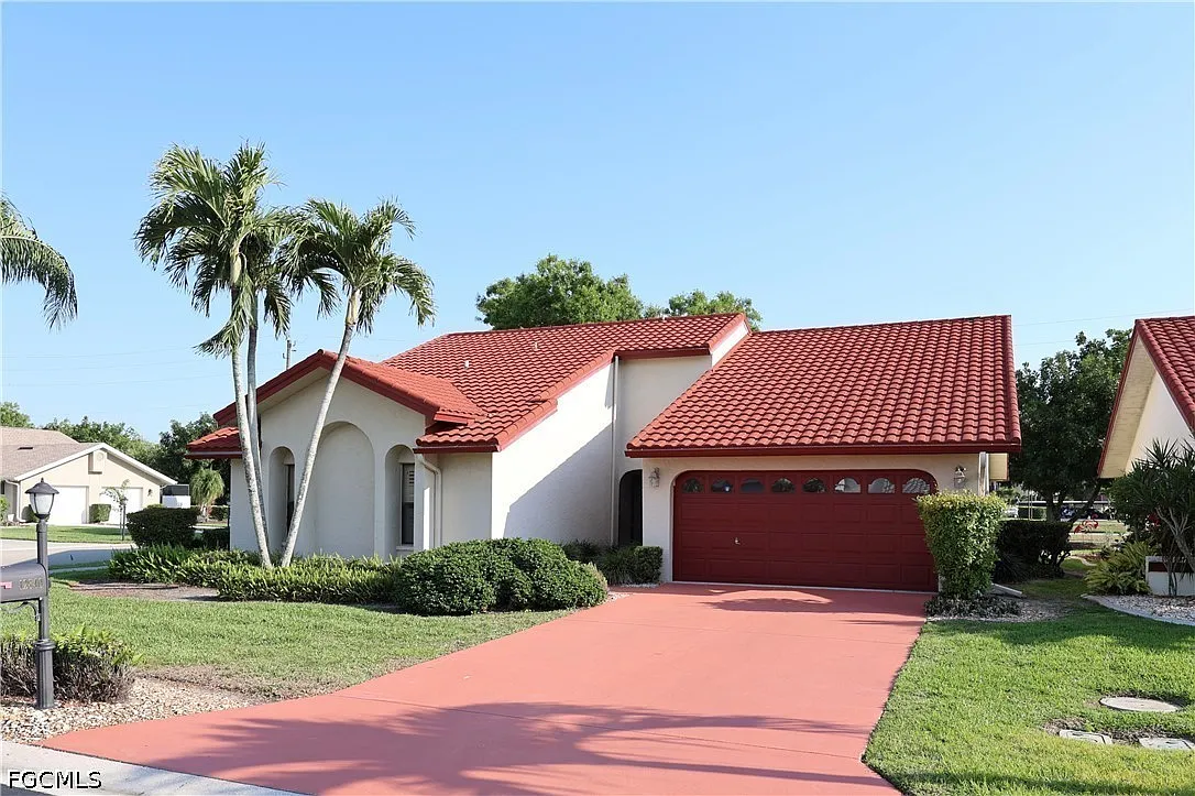 2 bed, 2.5 bath, 1690 sqft, $2,200 — Photo 4