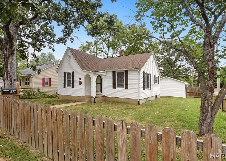 1st image of 237 Watson Rd #225