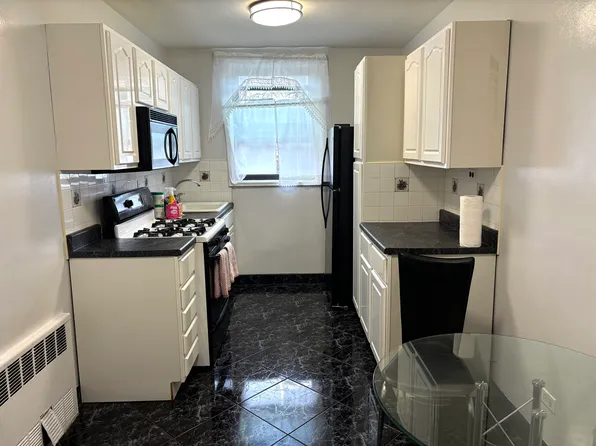 2299 East 13th Street image 1 of 11